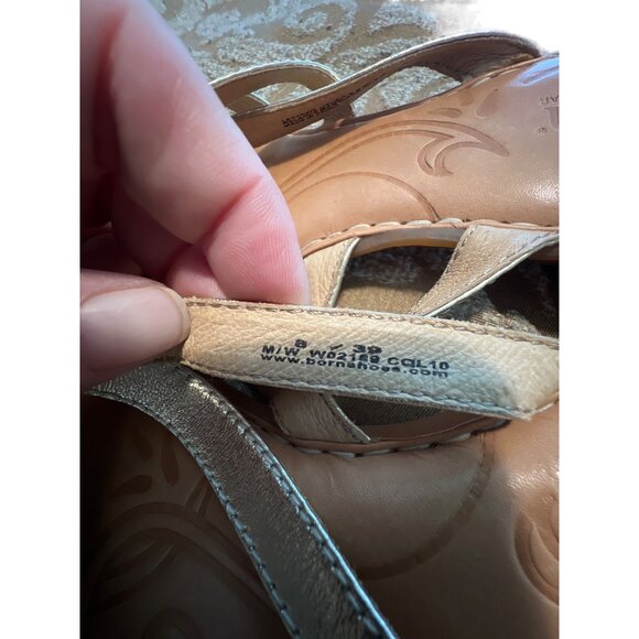 Born Soft Gold Metallic Multi Strap Slide Sandal Sz 8‎ - Picture 3 of 6